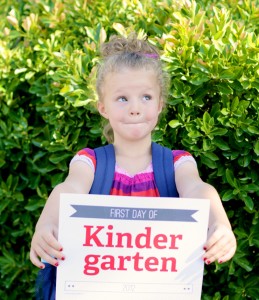 Free First Day Of School Photo Signs Printable for Every Grade! #backtoschool #back2school