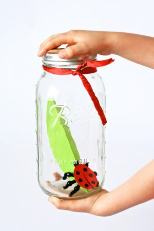 Darling Ladybug Craft from PagingSupermom.com with free #printable #ladybug #kidscraft
