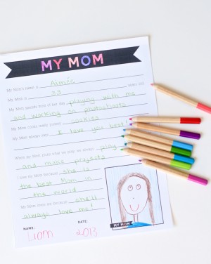 Super cute and easy Mother's Day gift with Printable from PagingSupermom.com