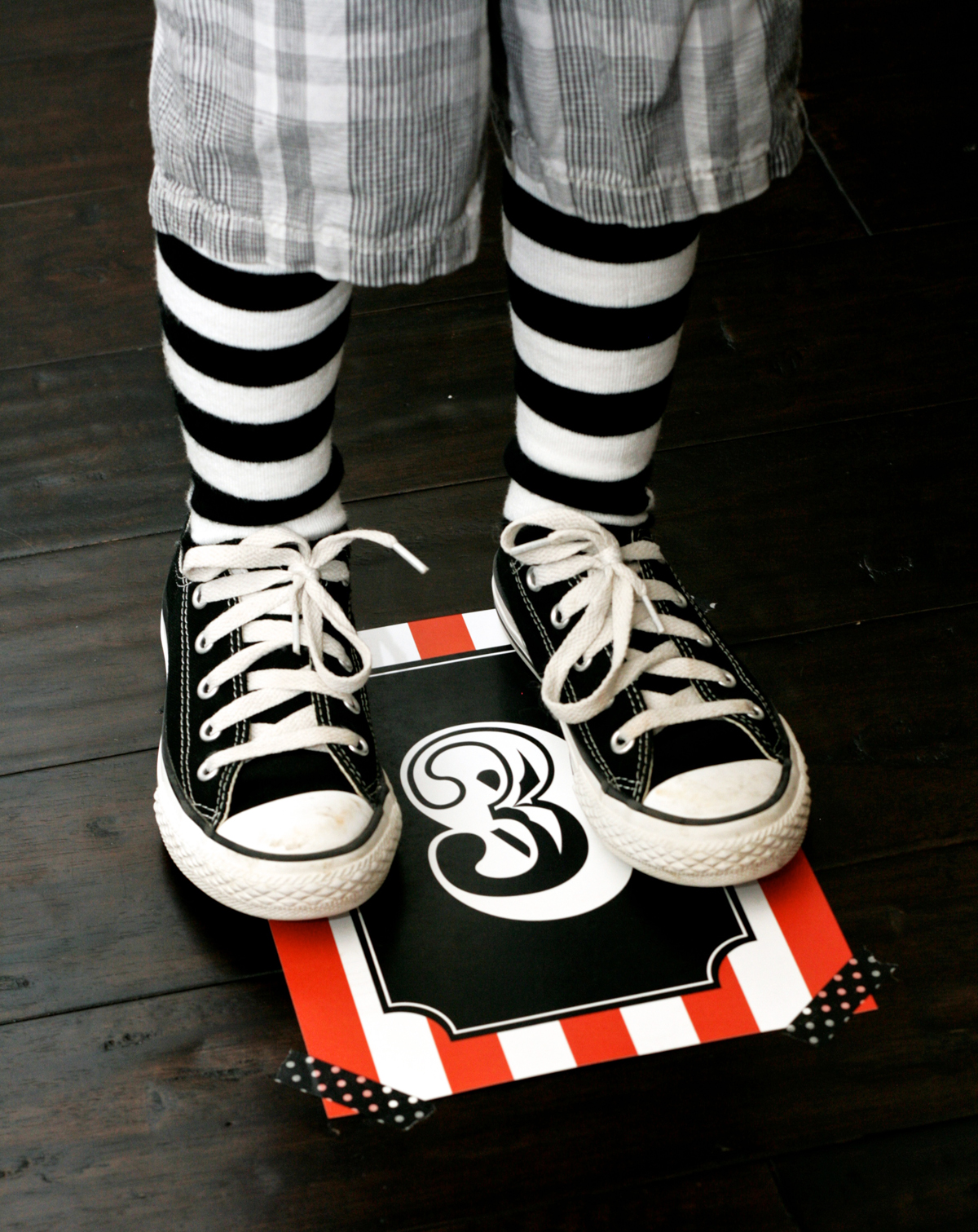 Halloween Cakewalk Kit Paging Supermom
